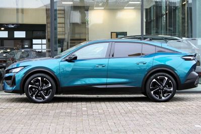 Peugeot 408 Business 1.2 mHEV e-DSC6