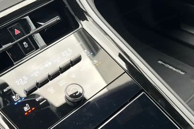 Porsche Panamera 4 E-Hybrid