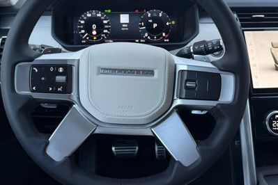 Land Rover Discovery D350 Dynamic HSE
