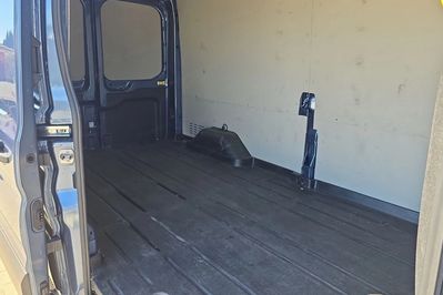 Ford Transit E-Transit 350 L3H2