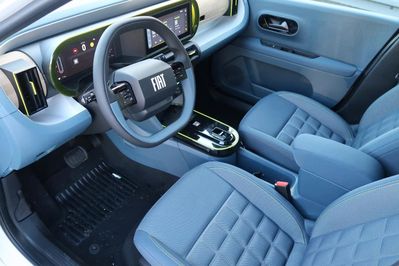 Fiat Grande Panda La Prima 1.2 mHEV