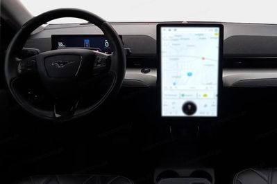 Ford Mustang Mach-E 75kWh RWD