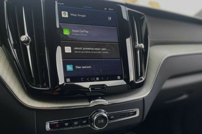 Volvo XC60 T8 Plug-In Hybrid AWD Ultra Dark aut