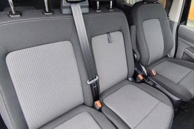 Volkswagen Transporter Kombi L2H1 aut.