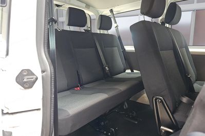 Volkswagen Transporter Kombi L1H1