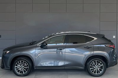 Lexus NX 350h Prestige 2WD