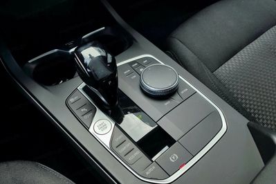 BMW Seria 1 118i Advantage