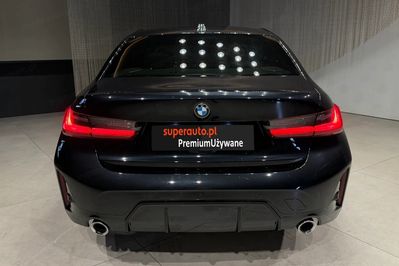 BMW Seria 3 330i xDrive M Sport