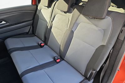 Dacia Jogger 1.6 Full Hybrid 140 Extreme Mmt 7OS