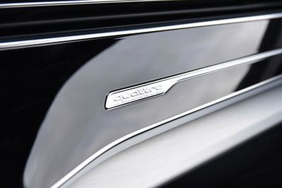 Audi Q7 50 TDI quattro S Line