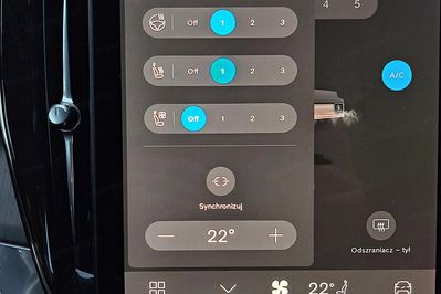 Volvo XC90 T8 AWD Plug-In Hybrid Ultra Dark 7os