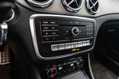 Mercedes GLA 200 7G-DCT