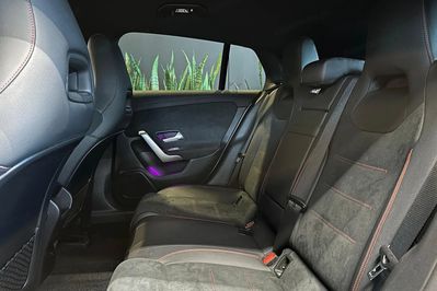Mercedes CLA 200 AMG Line 7G-DCT