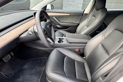 Tesla Model 3 Long Range Dual Motor AWD