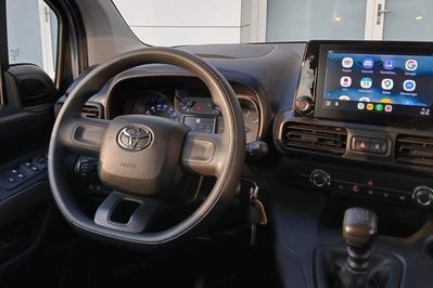 Toyota Proace City Verso 1.5 D-4D Business
