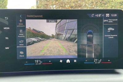 BMW Seria 2 220 mHEV