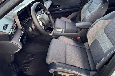 Renault 4 Techno 52kWh Comfort Range