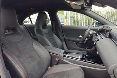 Mercedes CLA 200 AMG Line