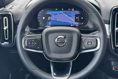 Volvo XC40 B3 Plus Dark