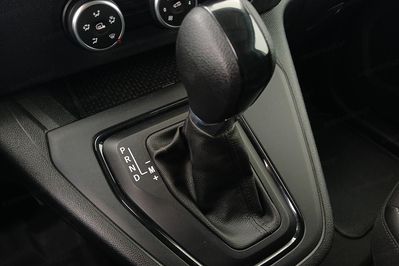 Renault Kangoo L1H1 Zabudowa Warsztatowa