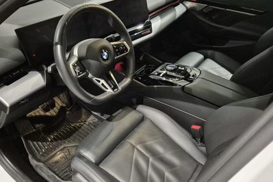 BMW Seria 5 520d xDrive mHEV M Sport aut