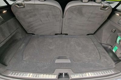 Volvo XC90 B5 AWD Ultra Black Edition