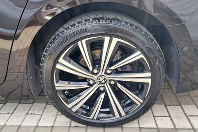 Toyota Corolla 1.8 Hybrid