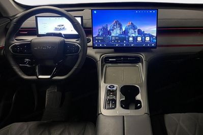 Chery TIGGO 8 1.5 t-Gdi Super Hybrid Prestige Dct