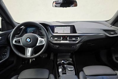 BMW Seria 2 Gran Coupe 218i M Sport