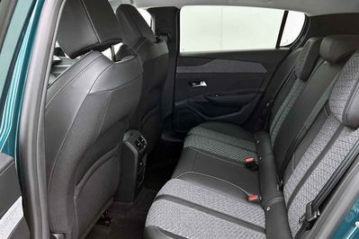 Peugeot 308 Allure 1.2 mHEV e-DCS6