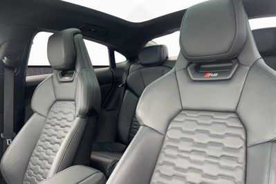Audi e-tron GT RS quattro