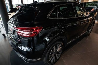 Hongqi HS5 2.0T AWD