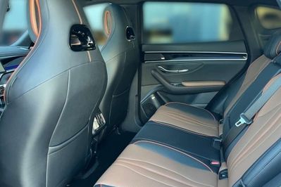 BYD Seal U DM-i  Design AWD