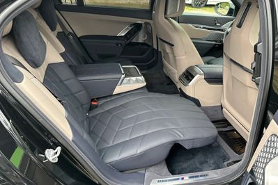 BMW Seria 7 740d xDrive mHEV M Sport sport-aut