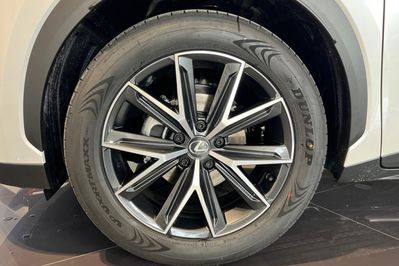 Lexus LBX Cool 1.5 Hybrid