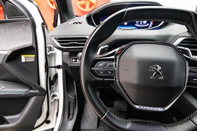 Peugeot 3008 1.5 BlueHDi Allure