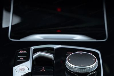 BMW X5 M60i
