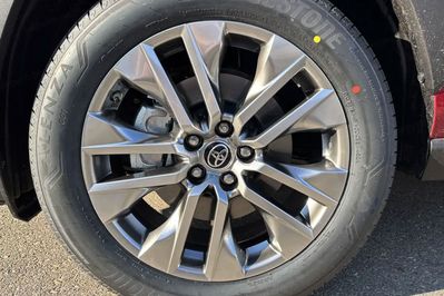 Toyota RAV4 Executive 2.5 Hybrid AWD