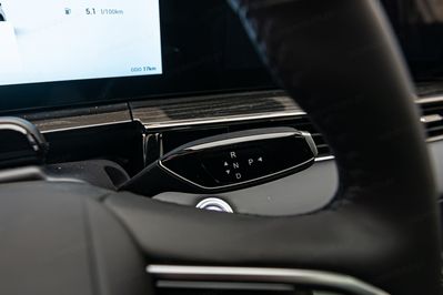 Omoda 5 1.5 T-GDI Hybrid Premium DHT