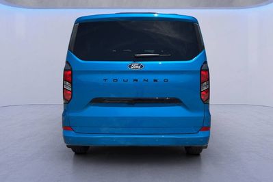 Ford Tourneo Custom 320 L2H1 Titanium A8