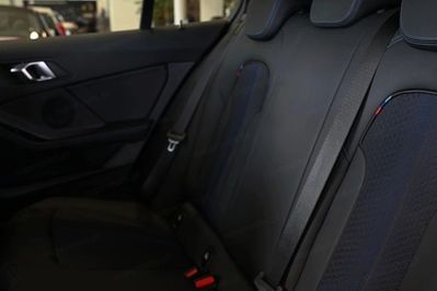 BMW Seria 1 118i M Sport
