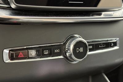 Volvo XC90 T8 AWD Plug-In Hybrid Ultra Bright 7os