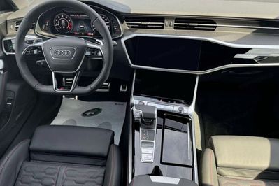 Audi A6 RS6 TFSI quattro Performance Avant
