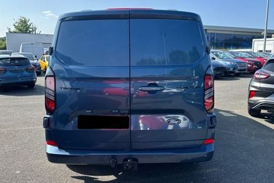 Ford Transit Custom 320 L2H1 Limited A8