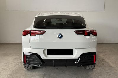 BMW iX2 eDrive20 M Sport