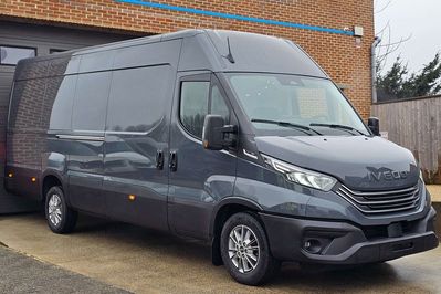 Iveco Daily 35S18 HI-MATIC 16m3 L4h2