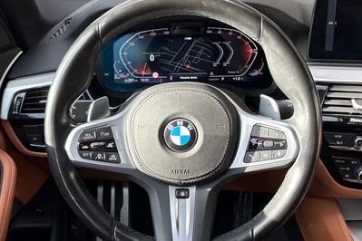 BMW Seria 5 530d xDrive M Sport