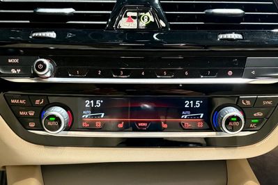 BMW Seria 5 Touring 520d xDrive