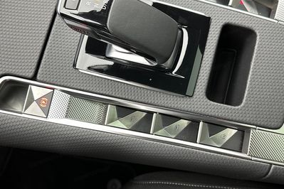 DS DS7 Bastille 1.6 E-Tense Hybrid AT 4x4