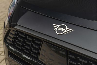 Mini Countryman D Linia Essential